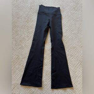 Alo Airbrush High-Waist 7/8 Bootcut Legging Black